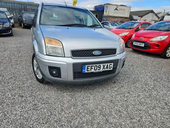 Ford Fusion 1.6 Zetec 5dr