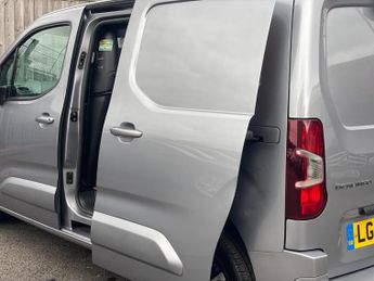 Citroen Berlingo 1.5 BlueHDi 1000 Driver M EAT8 SWB Euro 6 (s/s) 5dr