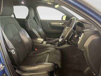 Volvo XC40 1.5 T3 R-Design Pro SUV 5dr Petrol Auto Euro 6 (s/s) (163 ps)
