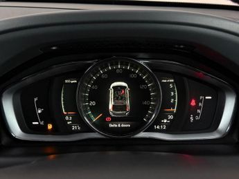 Volvo XC60 2.4 D5 R-Design Lux Nav Auto AWD Euro 6 (s/s) 5dr