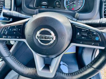 Nissan Leaf 40kWh Tekna Auto 5dr