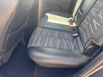 Kia Venga 1.6 4 Euro 6 (s/s) 5dr