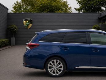 Toyota Auris 1.8 VVT-h Excel Touring Sports CVT Euro 6 (s/s) 5dr