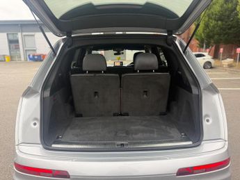 Audi Q7 3.0 TDI V6 S line Tiptronic quattro Euro 6 (s/s) 5dr
