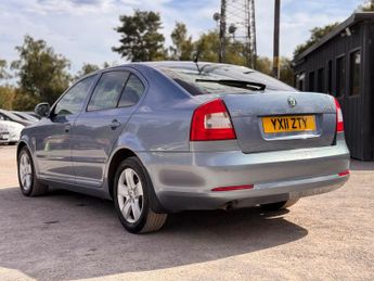 Skoda Octavia 1.6 TDI Elegance DSG Euro 5 5dr