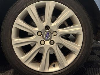 Volvo V40 2.0 D2 SE Lux Nav Auto Euro 6 (s/s) 5dr