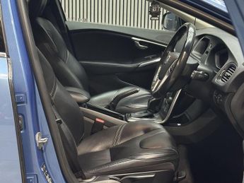 Volvo V40 2.0 D2 SE Lux Nav Auto Euro 6 (s/s) 5dr