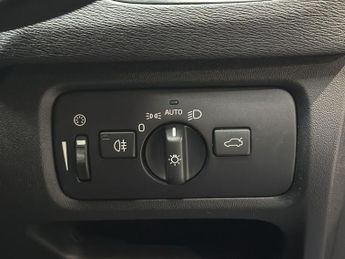 Volvo V40 2.0 D2 SE Lux Nav Auto Euro 6 (s/s) 5dr