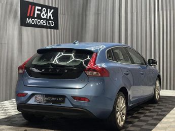 Volvo V40 2.0 D2 SE Lux Nav Auto Euro 6 (s/s) 5dr