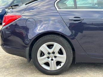 Vauxhall Insignia 2.0 CDTi Exclusiv Auto Euro 5 5dr