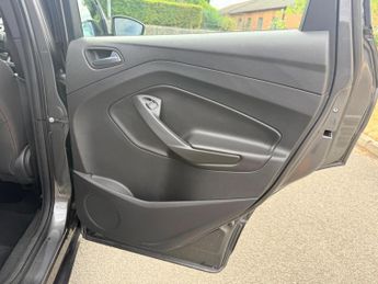Ford Kuga 1.5 TDCi ST-Line Powershift Euro 6 (s/s) 5dr
