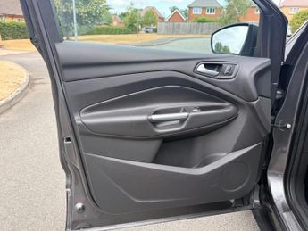 Ford Kuga 1.5 TDCi ST-Line Powershift Euro 6 (s/s) 5dr