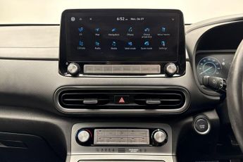 Hyundai Kona 39kWh Premium SUV 5dr Electric Auto (10.5kW Charger) (136 ps)
