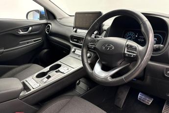 Hyundai Kona 39kWh Premium SUV 5dr Electric Auto (10.5kW Charger) (136 ps)