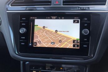 Volkswagen Tiguan 2.0 TDI R-Line 5dr DSG