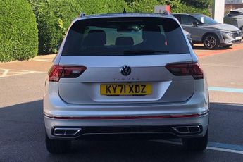 Volkswagen Tiguan 2.0 TDI R-Line 5dr DSG
