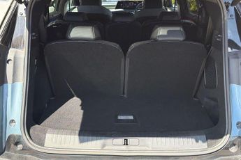 Peugeot E-5008 73kWh GT SUV 5dr Electric Auto (210 ps)