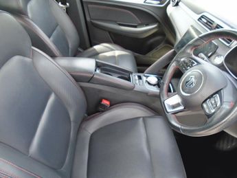 MG MG ZS 51.1kWh Trophy Auto 5dr