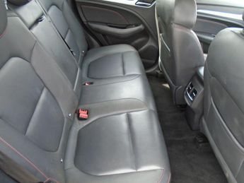MG MG ZS 51.1kWh Trophy Auto 5dr