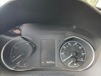 Toyota Yaris 1.5 VVT-h Design E-CVT Euro 6 (s/s) 5dr