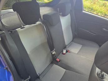 Toyota Yaris 1.5 VVT-h Design E-CVT Euro 6 (s/s) 5dr