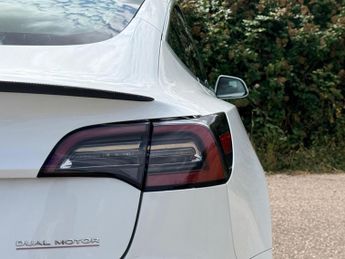 Tesla Model 3 (Dual Motor) Performance Auto 4WDE 4dr (Performance Upgrade)
