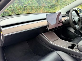 Tesla Model 3 (Dual Motor) Performance Auto 4WDE 4dr (Performance Upgrade)