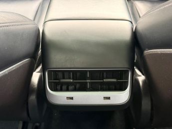 Tesla Model 3 (Dual Motor) Performance Auto 4WDE 4dr (Performance Upgrade)