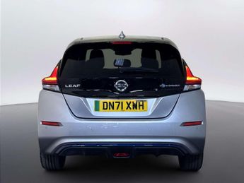 Nissan Leaf 40kWh Tekna Hatchback 5dr Electric Auto (150 ps)
