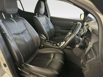 Nissan Leaf 40kWh Tekna Hatchback 5dr Electric Auto (150 ps)