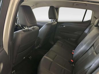 Nissan Leaf 40kWh Tekna Hatchback 5dr Electric Auto (150 ps)