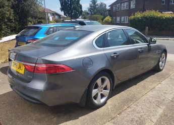 Jaguar XF 2.0d Portfolio Auto Euro 6 (s/s) 4dr