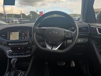 Hyundai IONIQ 1.6h-GDi Hybrid Premium SE 5dr Automatic