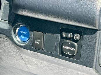 Toyota RAV4 2.5 VVT-h Excel CVT 4WD Euro 6 (s/s) 5dr (Safety Sense, Nav)