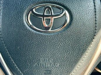Toyota RAV4 2.5 VVT-h Excel CVT 4WD Euro 6 (s/s) 5dr (Safety Sense, Nav)