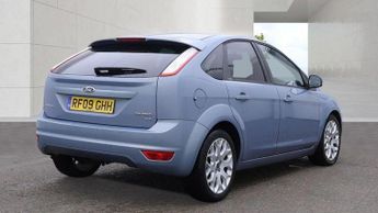 Ford Focus 1.6 Zetec 5dr