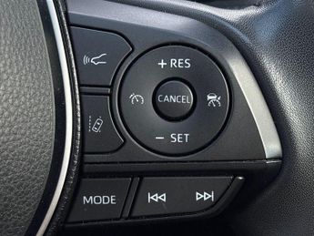 Toyota RAV4 2.5 VVT-h GPF Design SUV 5dr Petrol Hybrid CVT Euro 6 (s/s) (218