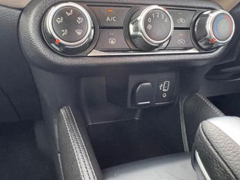Nissan Micra 1.0 IG-T Acenta XTRON Euro 6 (s/s) 5dr