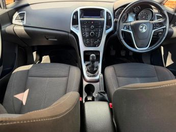 Vauxhall Astra 1.4i SRi Euro 6 5dr