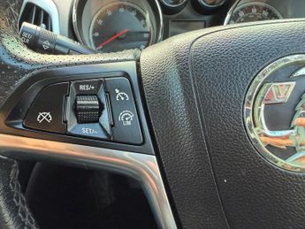 Vauxhall Astra 1.4i SRi Euro 6 5dr