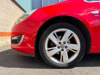 Vauxhall Astra 1.4i SRi Euro 6 5dr