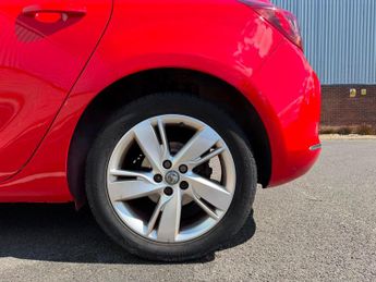 Vauxhall Astra 1.4i SRi Euro 6 5dr