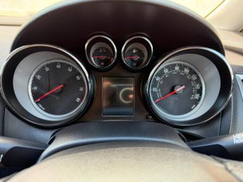 Vauxhall Astra 1.4i SRi Euro 6 5dr