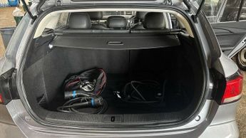 MG MG5 61.1kWh Exclusive Long Range Auto 5dr