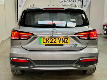 MG MG5 61.1kWh Exclusive Long Range Auto 5dr