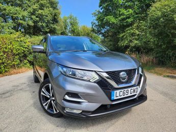 Nissan Qashqai 1.3 DIG-T N-Connecta Euro 6 (s/s) 5dr