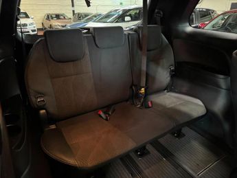 Toyota Estima PREMIUM 2.4 PETROL AUTO MPV 7 SEATER