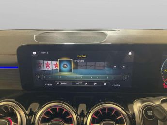 Mercedes-Benz EQB EQB 300 66.5kWh AMG Line (Premium) SUV 5dr Electric Auto 4MATIC 