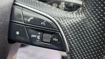 Audi Q3 2.0 TDI 35 S line S Tronic Euro 6 (s/s) 5dr