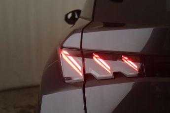 Peugeot E-3008 73kWh GT Auto 5dr